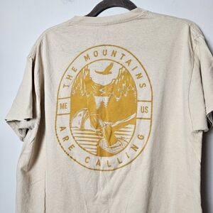 THE MOUNTAINS ARE CALLING TEE Unisex Large Cotton Beige Maine‎ US Nature